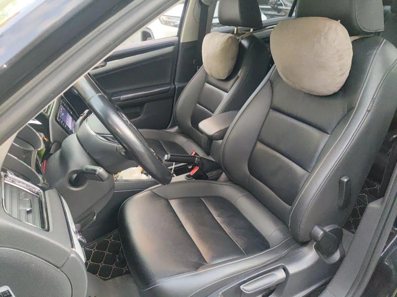 Volkswagen Sagitar 2017 1.6L Automatic Comfort Model — миниатюра 15