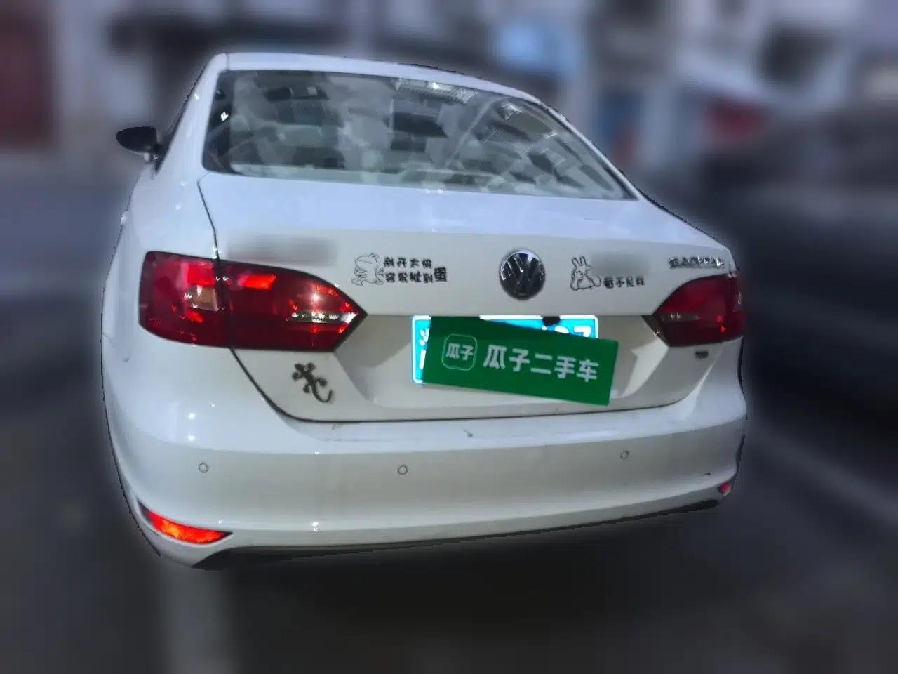 Volkswagen Sagitar 2014 1.4TSI Automatic Luxury Model — миниатюра 5