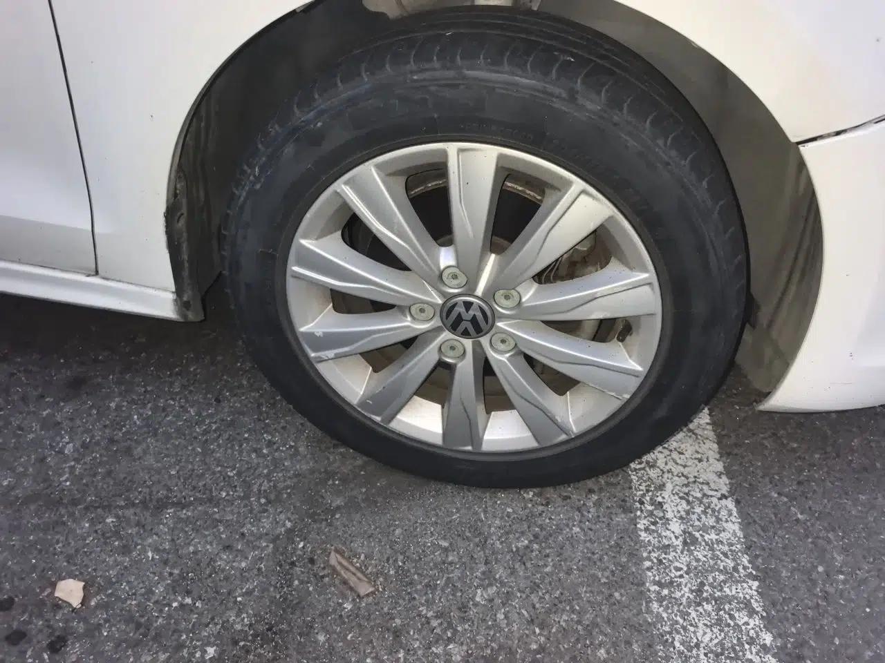 Volkswagen Sagitar 2014 1.4TSI Automatic Luxury Model — миниатюра 8