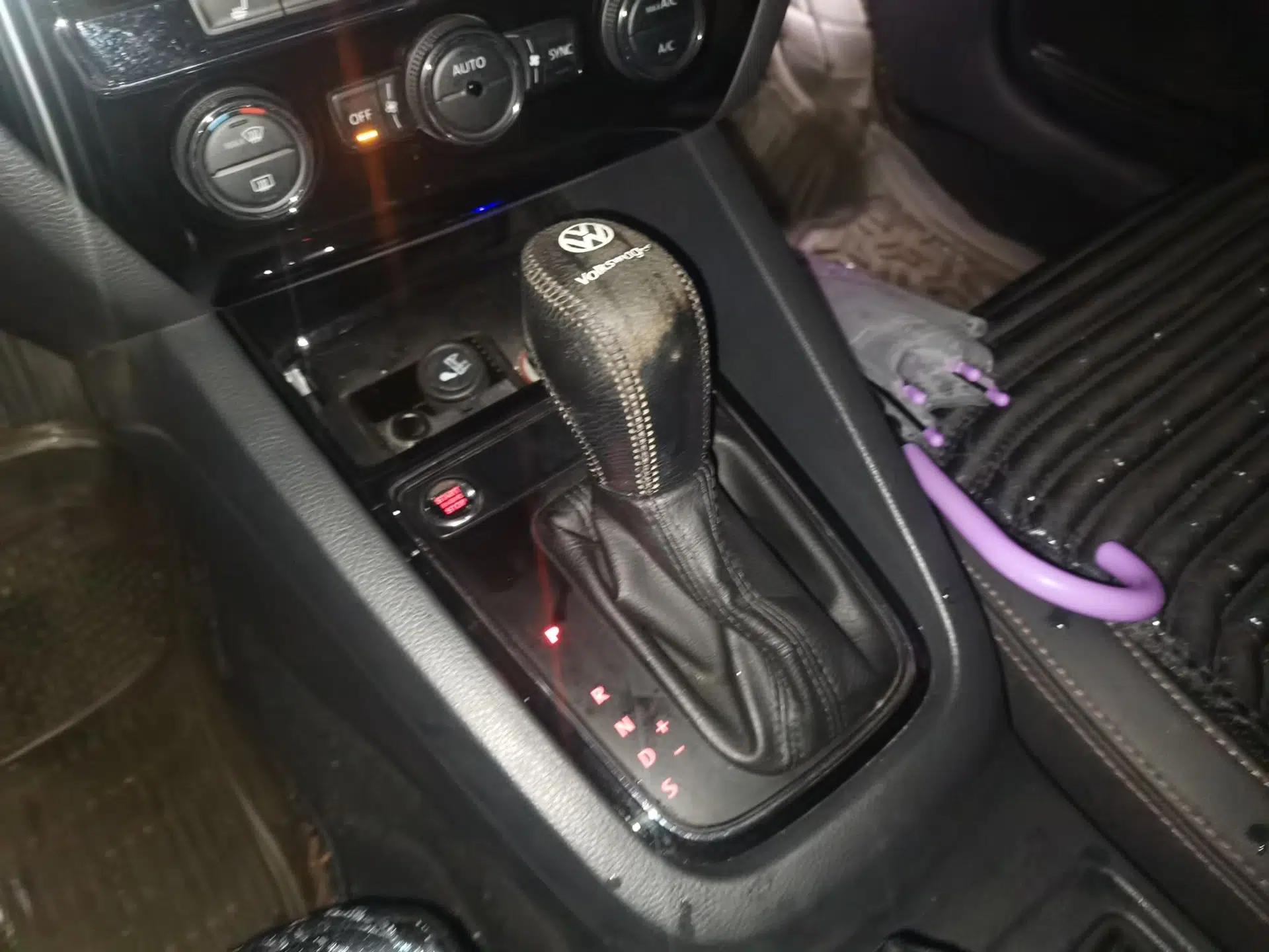 Volkswagen Sagitar 2017 230TSI Automatic Luxury Edition — миниатюра 14