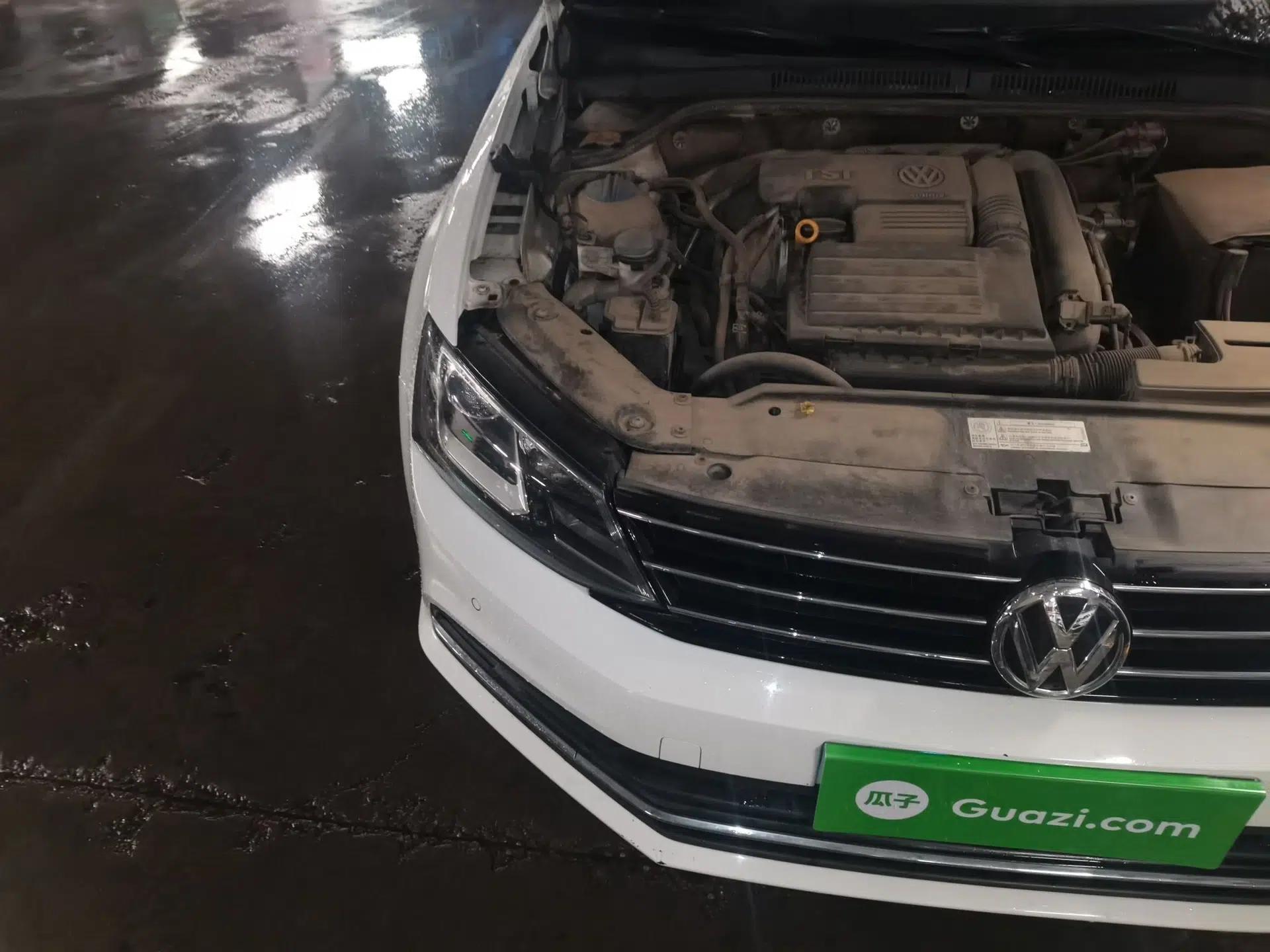 Volkswagen Sagitar 2017 230TSI Automatic Luxury Edition — миниатюра 7
