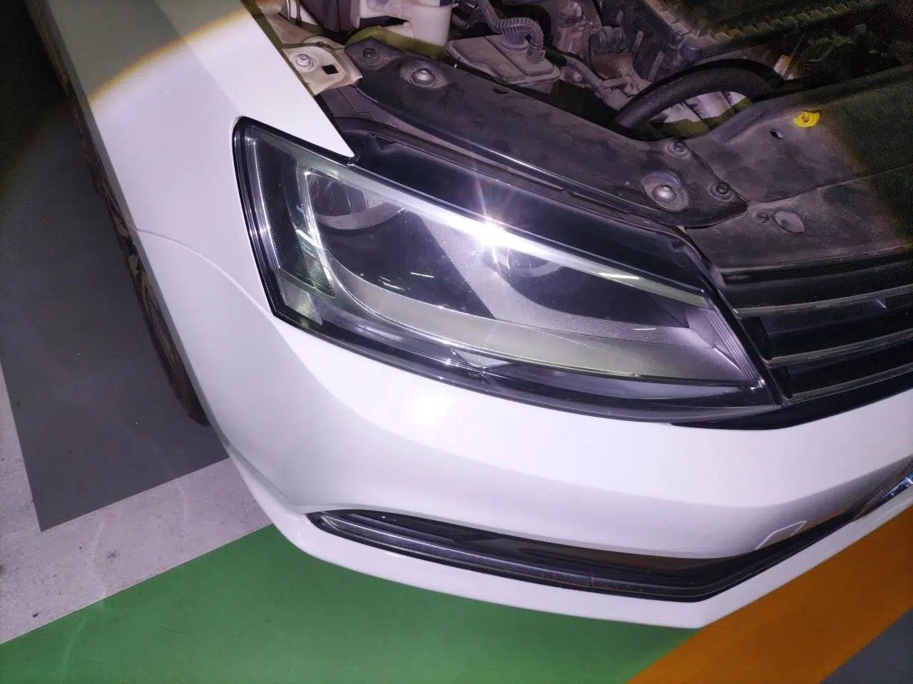 Volkswagen Sagitar 2017 1.6L Automatic Comfort Model — миниатюра 7