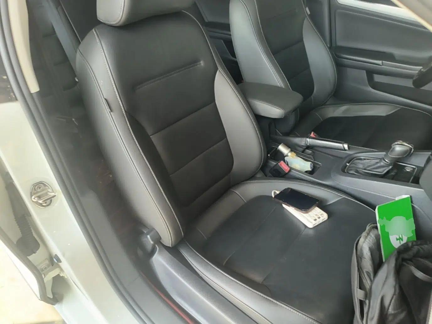 Volkswagen Sagitar 2017 1.6L Automatic Comfort Model — миниатюра 19