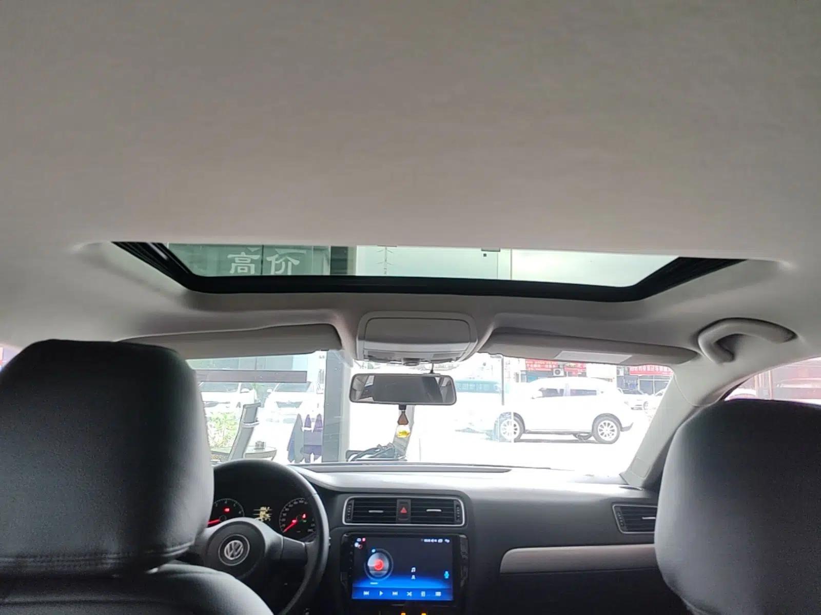 Volkswagen Sagitar 2014 Revised Version 1.6L Automatic Comfort Edition — миниатюра 21