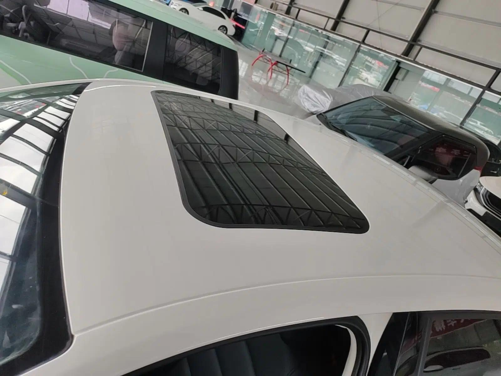 Volkswagen Sagitar 2014 Revised Version 1.6L Automatic Comfort Edition — миниатюра 7