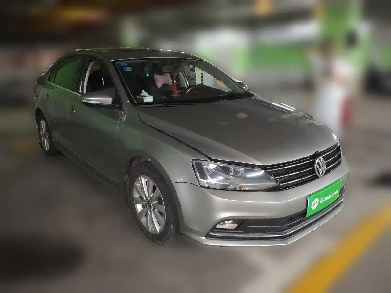 Volkswagen Sagitar 2015 230TSI Automatic Comfort Version — миниатюра 3