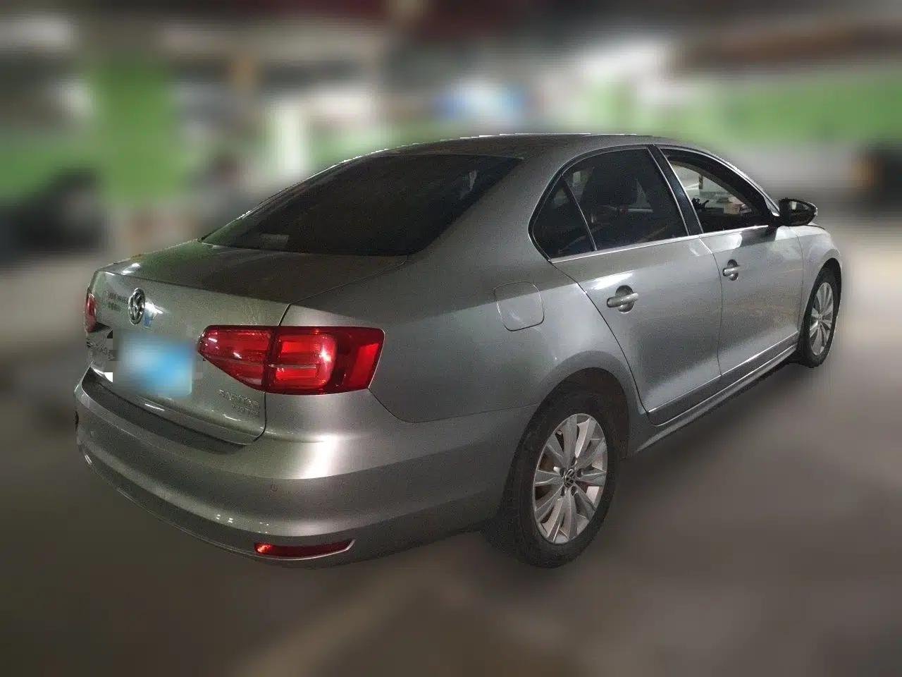 Volkswagen Sagitar 2015 230TSI Automatic Comfort Version — миниатюра 6