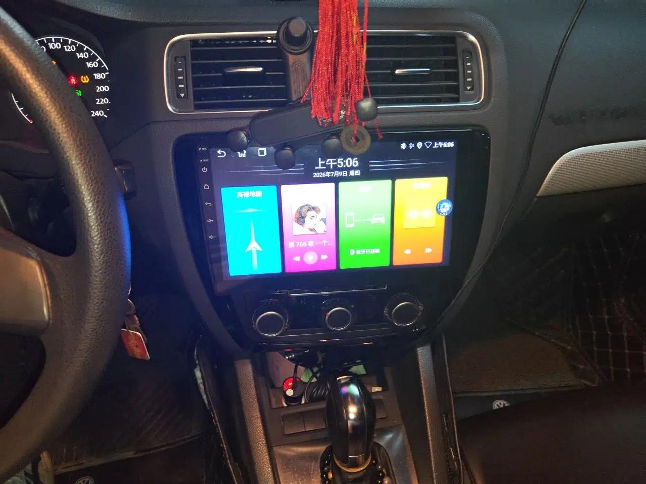 Volkswagen Sagitar 2012 1.6L Automatic Comfort Edition — миниатюра 13