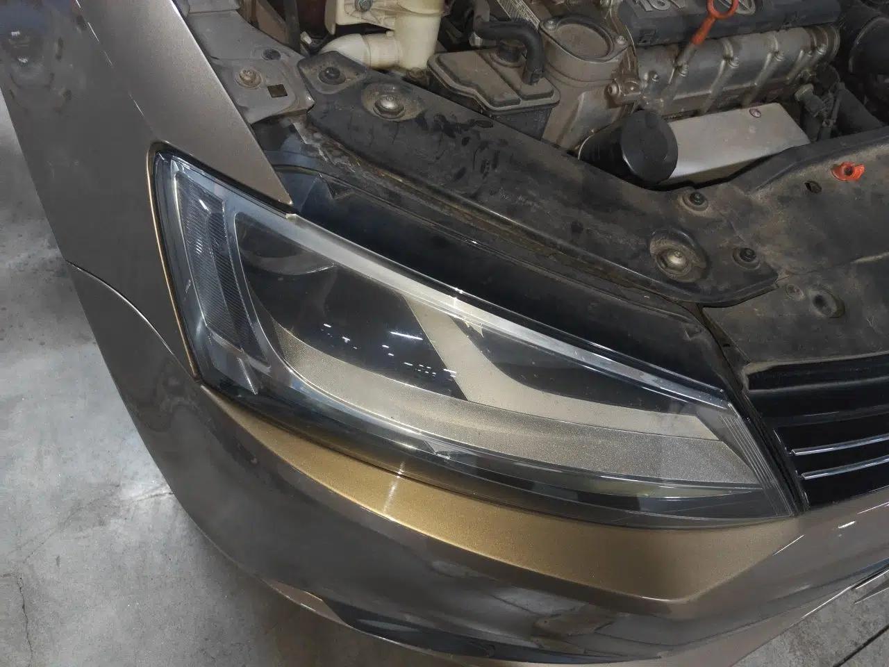 Volkswagen Sagitar 2012 1.6L Automatic Comfort Edition — миниатюра 7