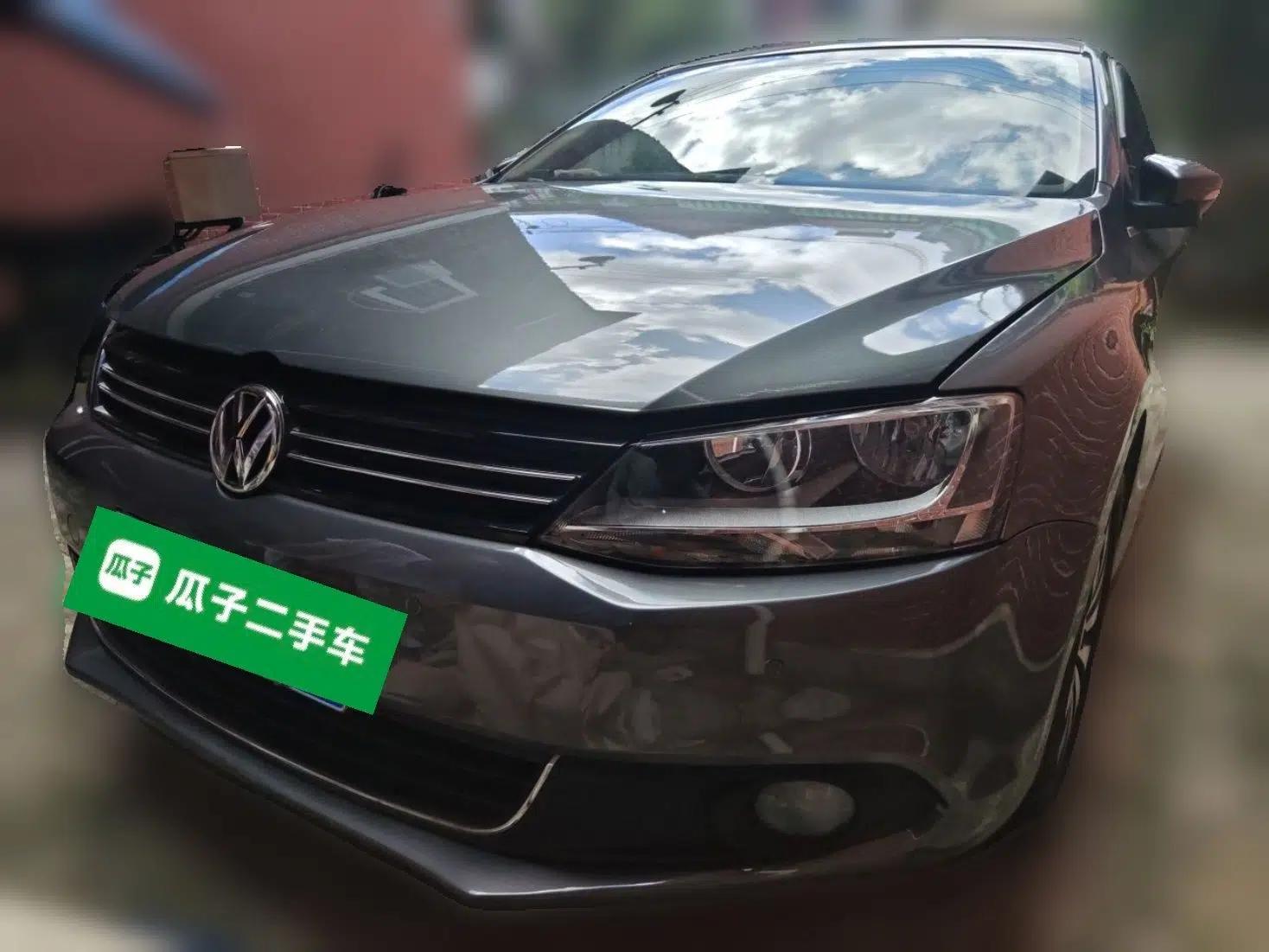 Volkswagen Sagitar 2012 1.8TSI Automatic Flagship Edition — миниатюра 1