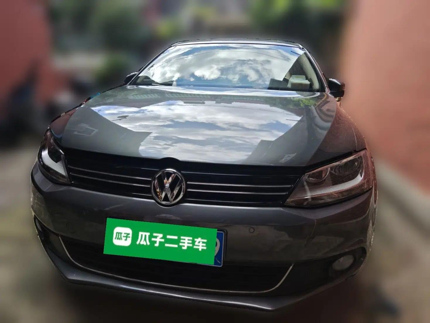 Volkswagen Sagitar 2012 1.8TSI Automatic Flagship Edition — миниатюра 2