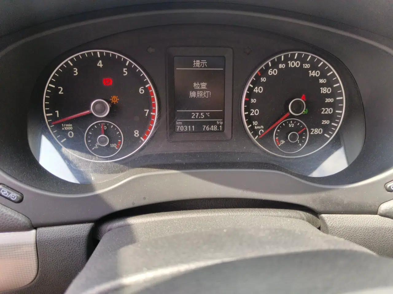 Volkswagen Sagitar 2014 1.4TSI Automatic Luxury Model — миниатюра 12