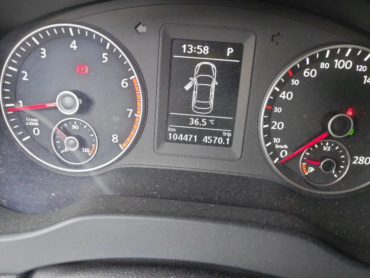 Volkswagen Sagitar 2014 Revised Version 1.4TSI Automatic Luxury Edition — миниатюра 12