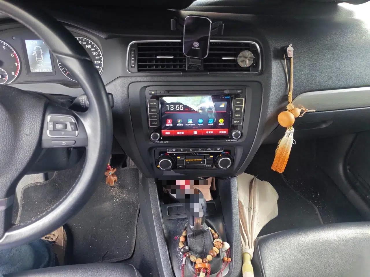 Volkswagen Sagitar 2014 Revised Version 1.4TSI Automatic Luxury Edition — миниатюра 13