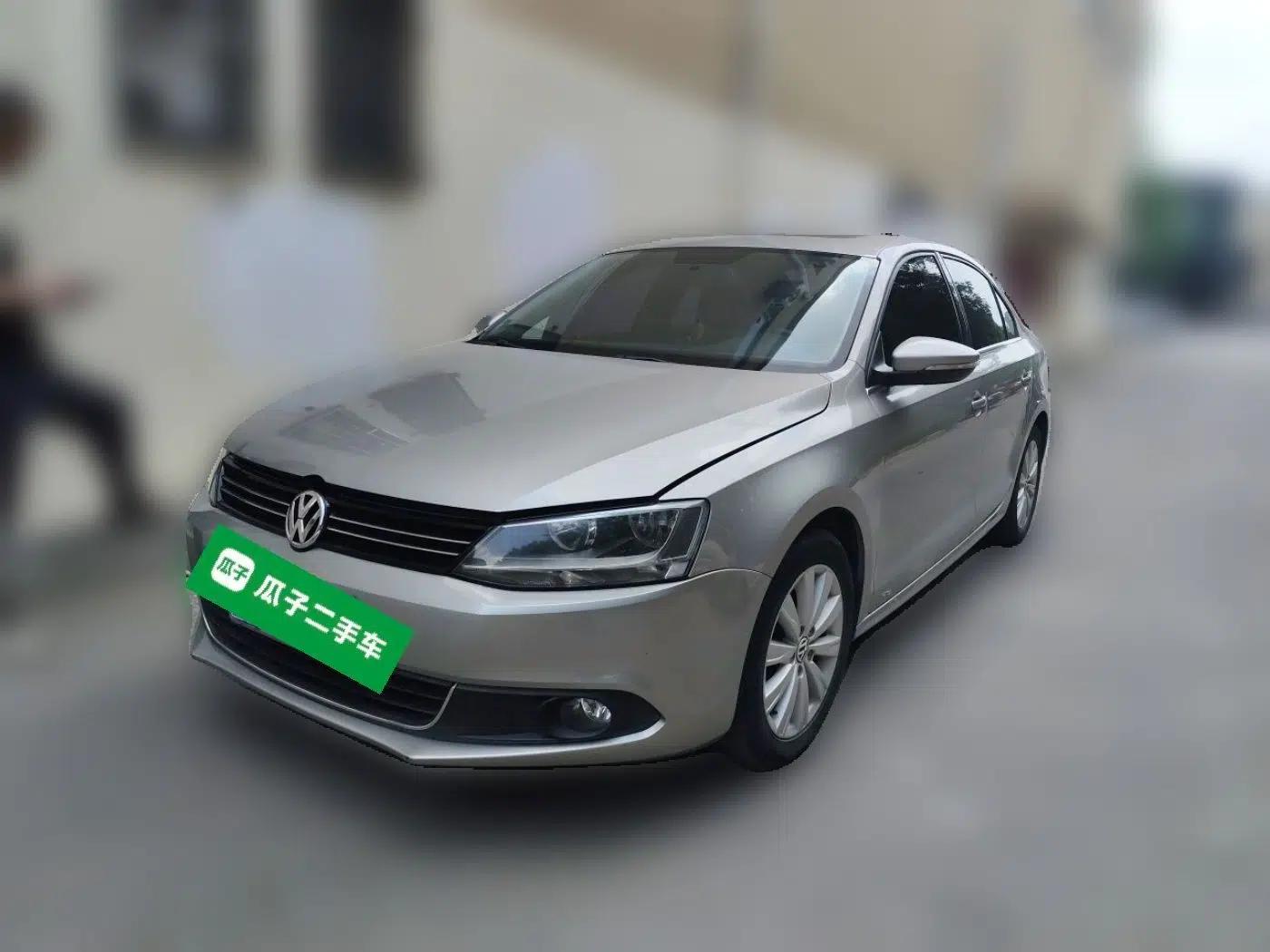 Volkswagen Sagitar 2014 Revised Version 1.6L Automatic Leading Edition — миниатюра 1