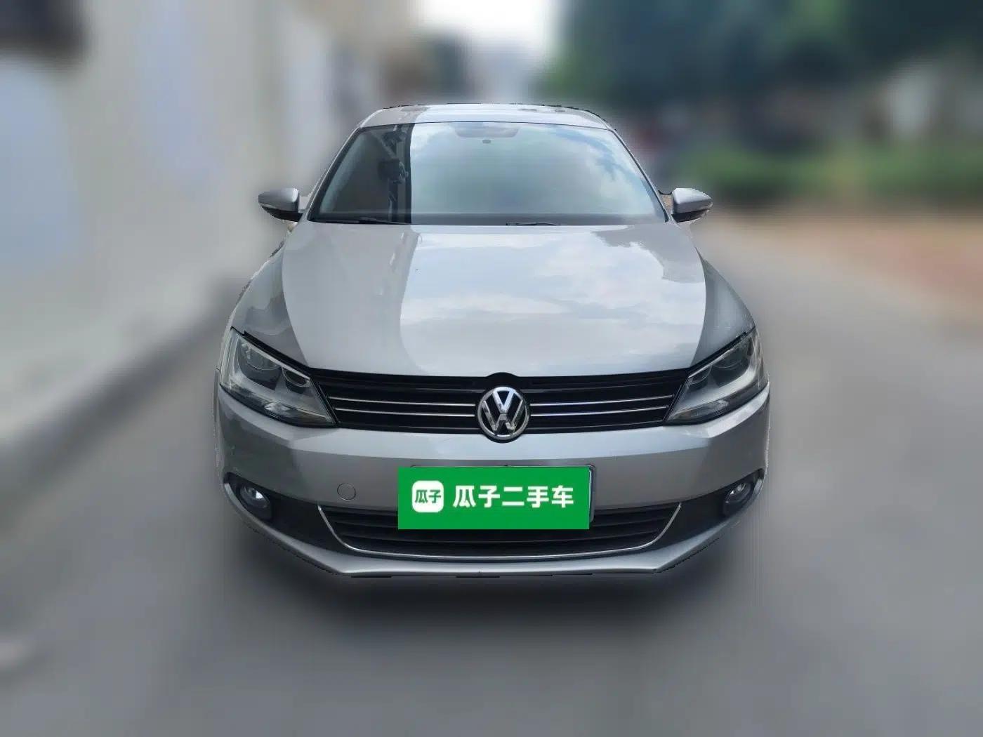 Volkswagen Sagitar 2014 Revised Version 1.6L Automatic Leading Edition — миниатюра 2