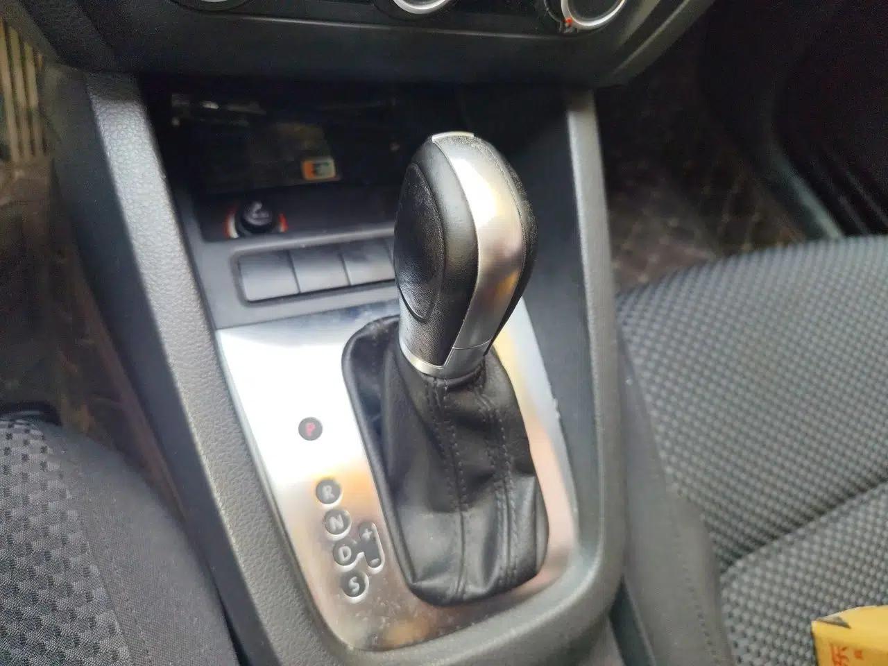 Volkswagen Sagitar 2014 Revised Version 1.6L Automatic Leading Edition — миниатюра 14