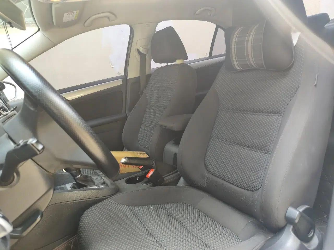 Volkswagen Sagitar 2014 Revised Version 1.6L Automatic Leading Edition — миниатюра 15