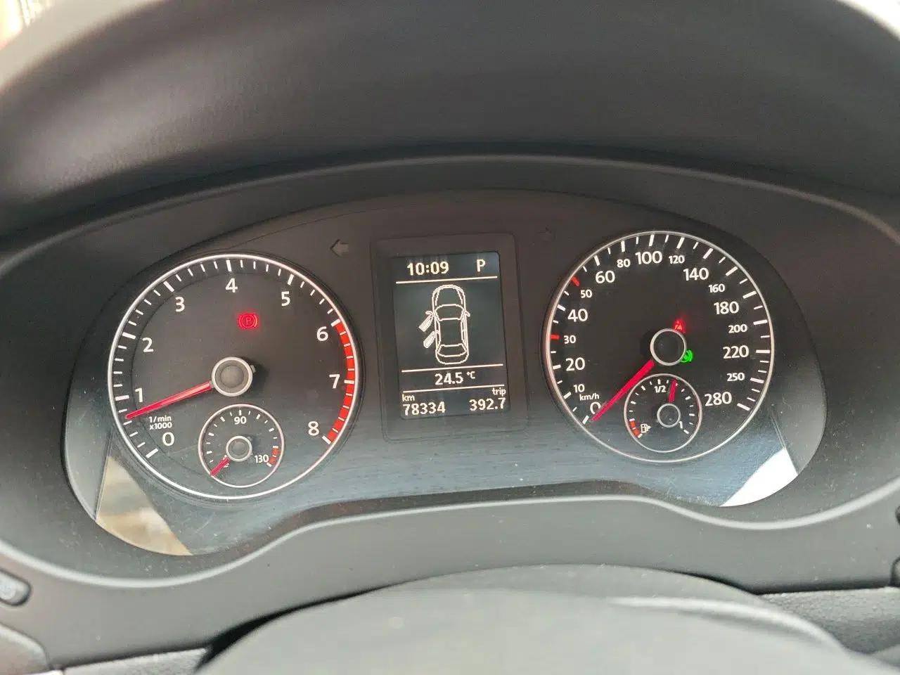Volkswagen Sagitar 2012 1.4TSI Automatic Luxury Edition — миниатюра 11