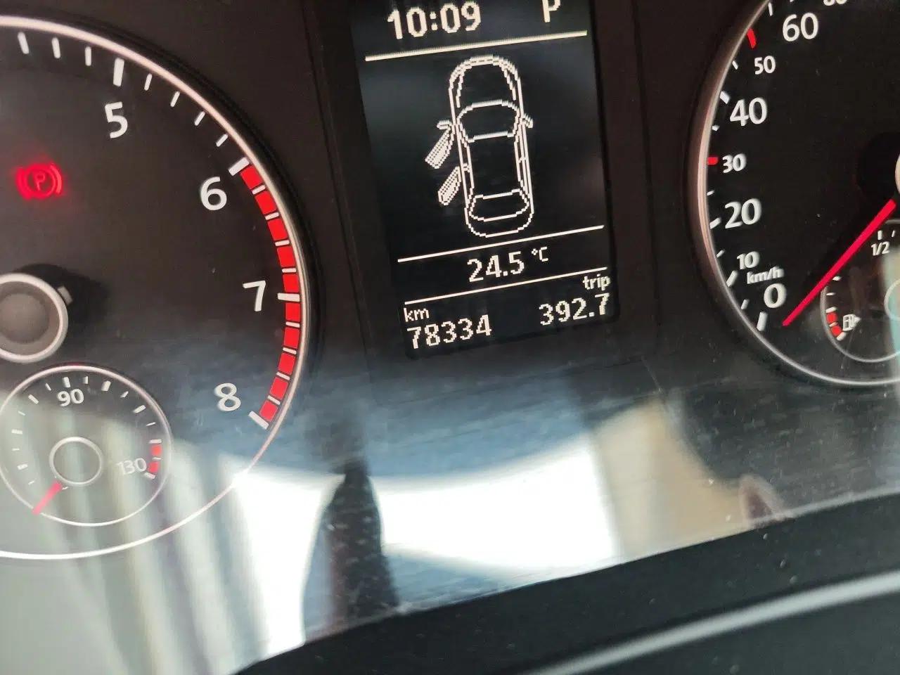 Volkswagen Sagitar 2012 1.4TSI Automatic Luxury Edition — миниатюра 12