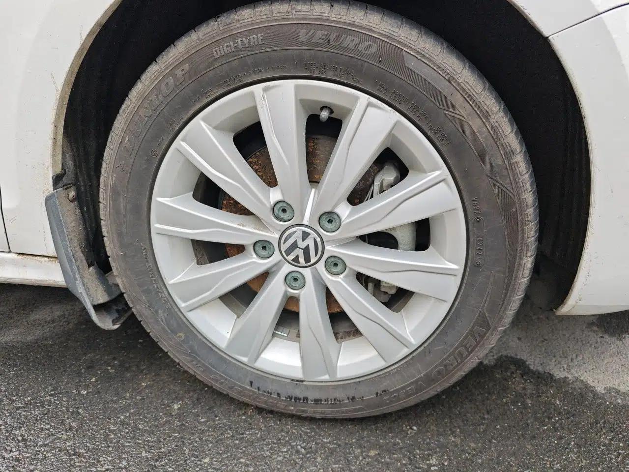 Volkswagen Sagitar 2012 1.4TSI Automatic Luxury Edition — миниатюра 8