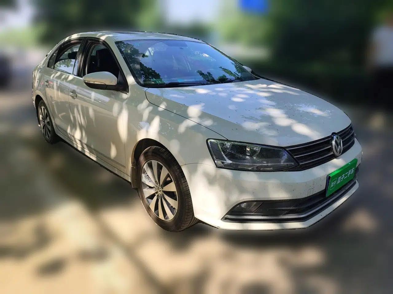 Volkswagen Sagitar 2017 1.6L Manual Comfort Model — миниатюра 3
