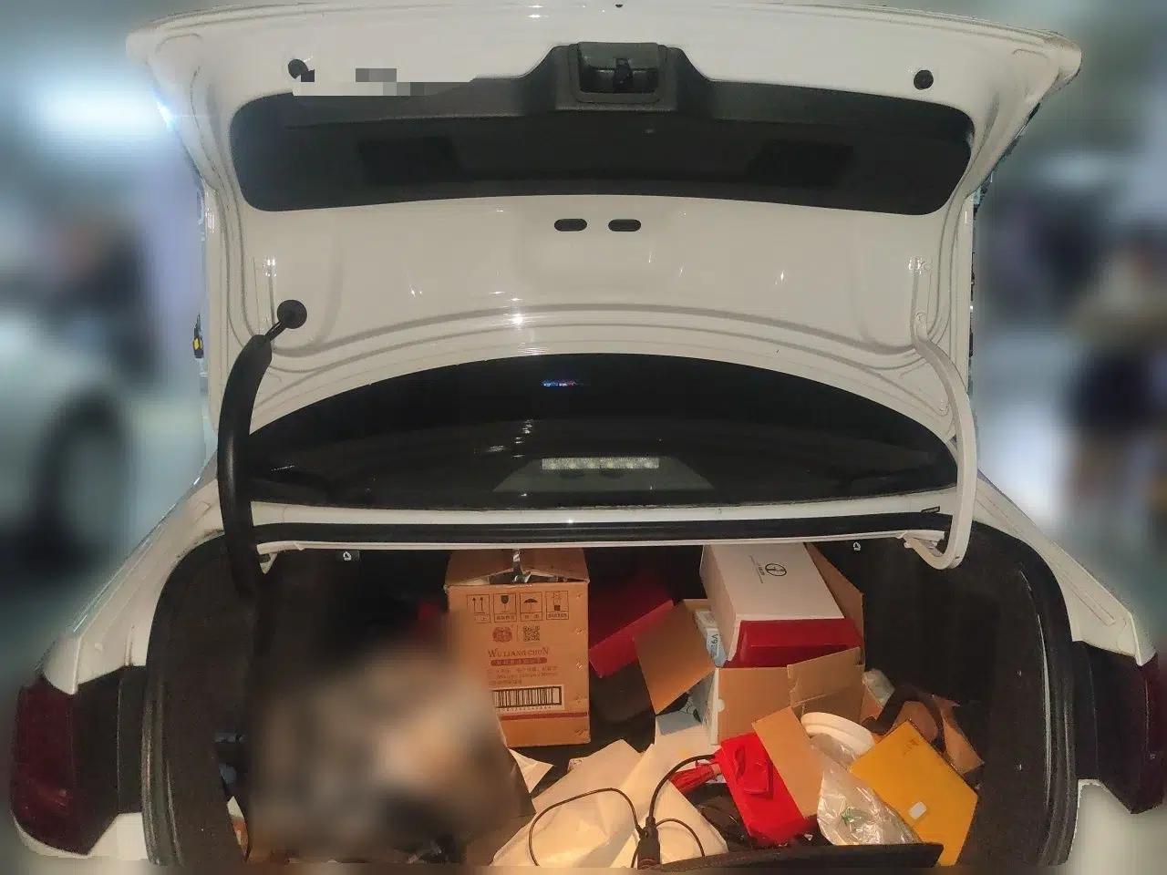 Volkswagen Sagitar 2015 230TSI Automatic Comfort Version — миниатюра 19