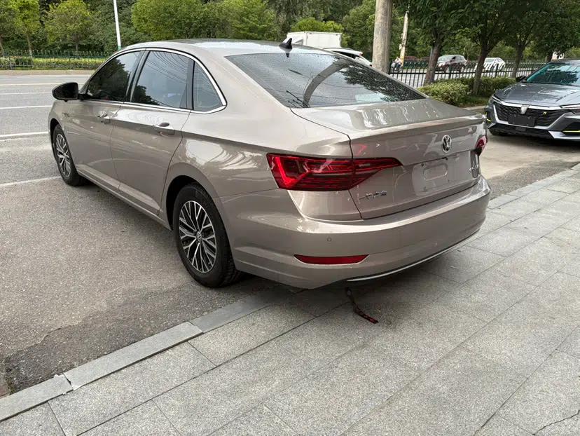 Volkswagen Sagitar 2021 200TSI DSG Comfort Connect Edition — миниатюра 3