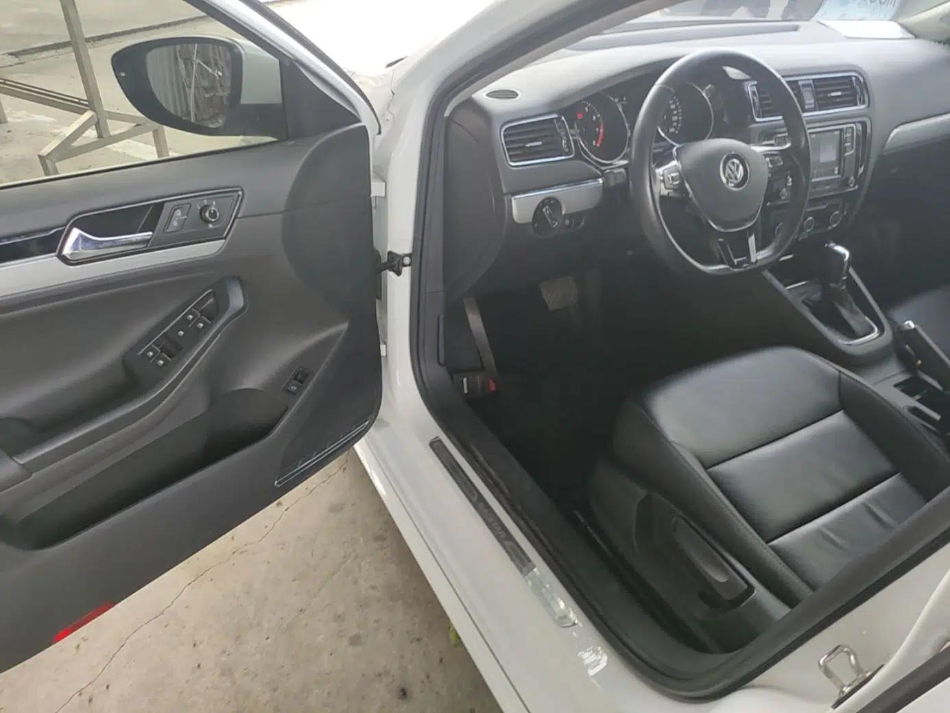 Volkswagen Sagitar 2018 280TSI DSG Ignite Edition — миниатюра 18
