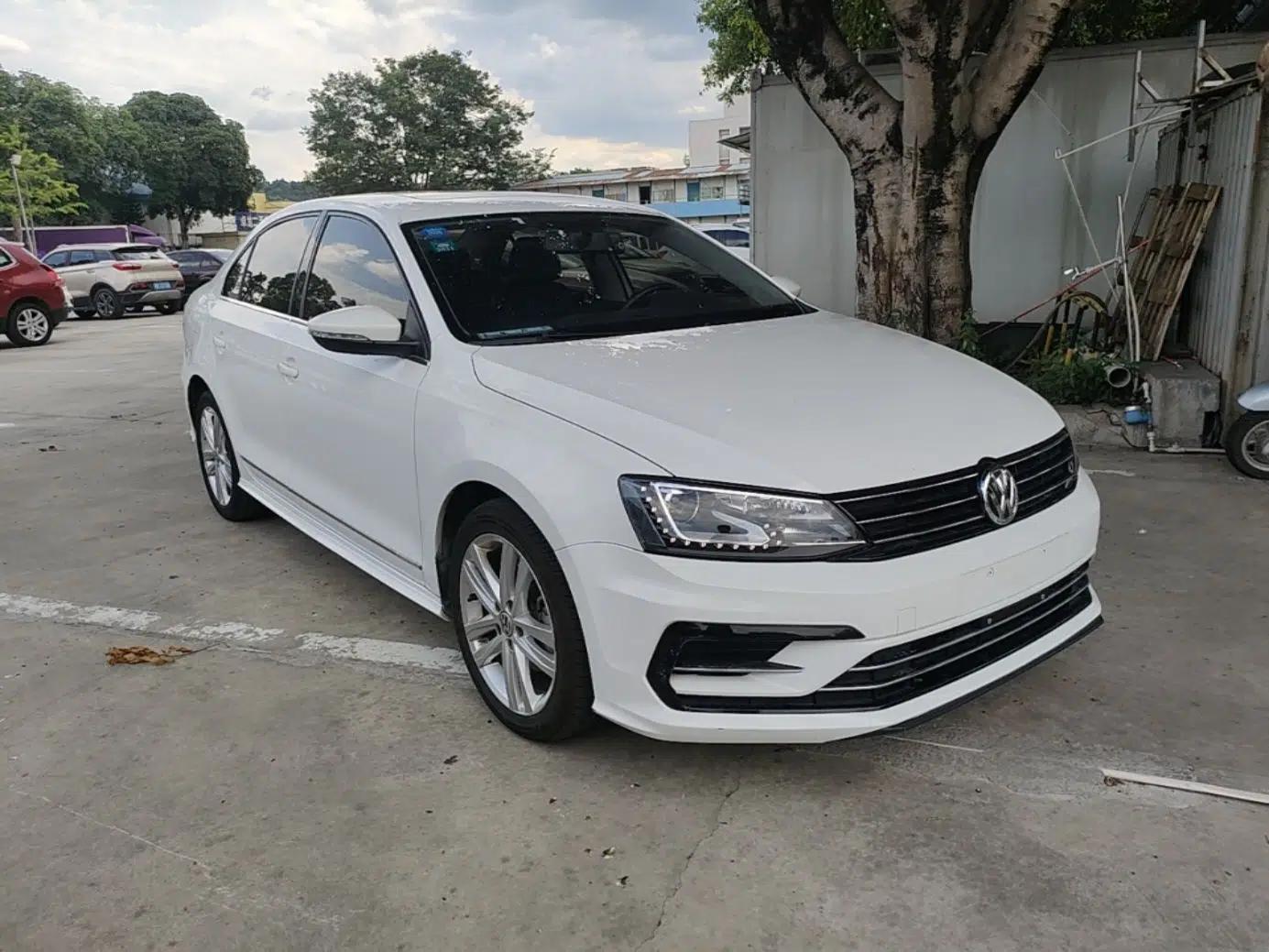 Volkswagen Sagitar 2018 280TSI DSG Ignite Edition — миниатюра 3
