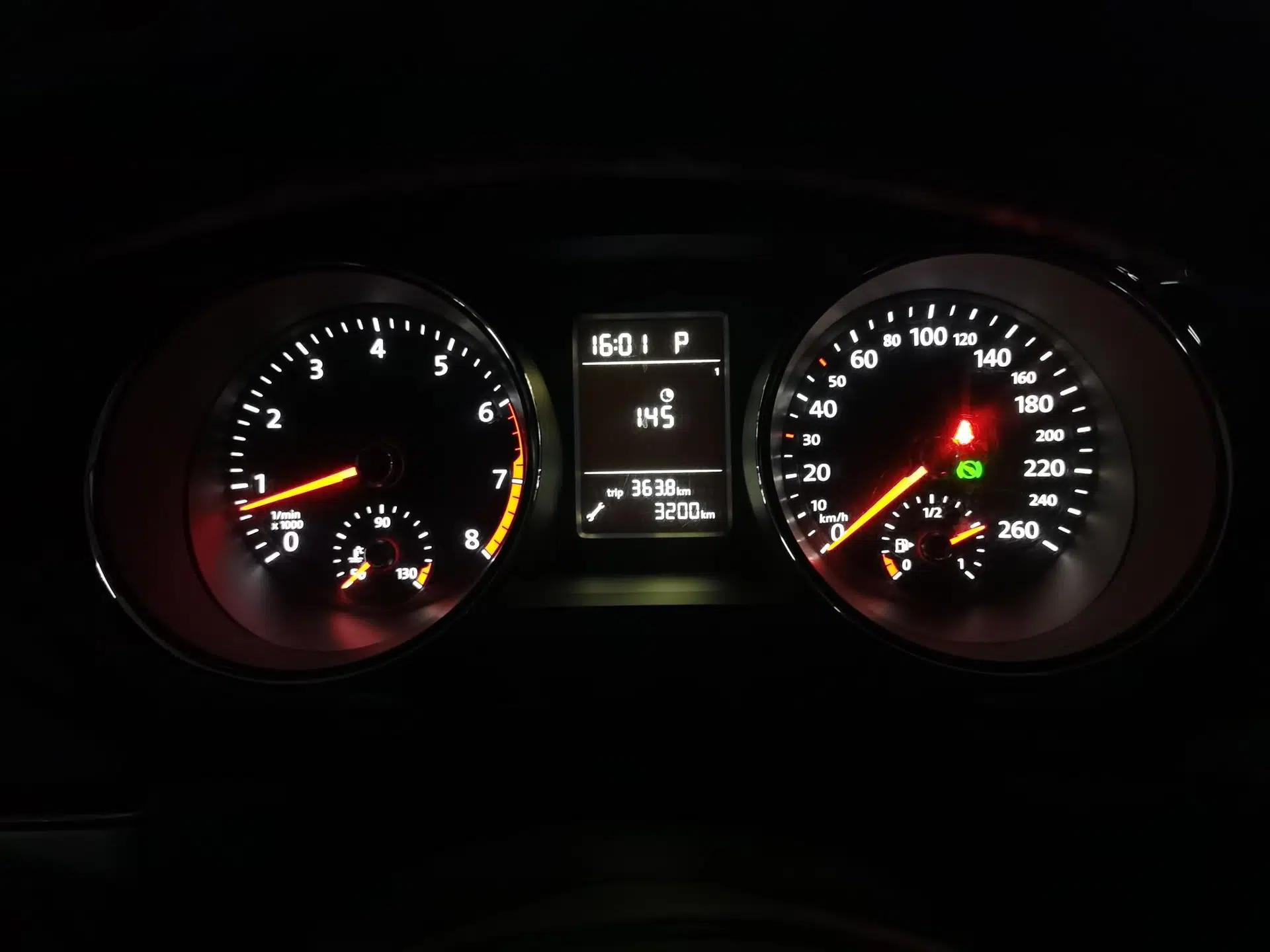 Volkswagen Sagitar 2017 230TSI Automatic Comfort Version — миниатюра 11