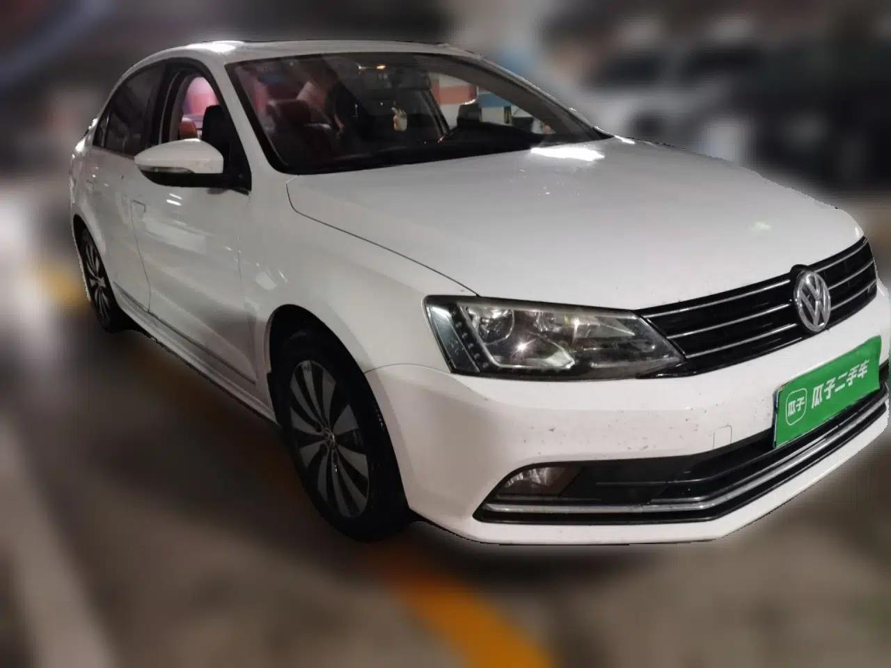 Volkswagen Sagitar 2017 230TSI Automatic Comfort Version — миниатюра 3
