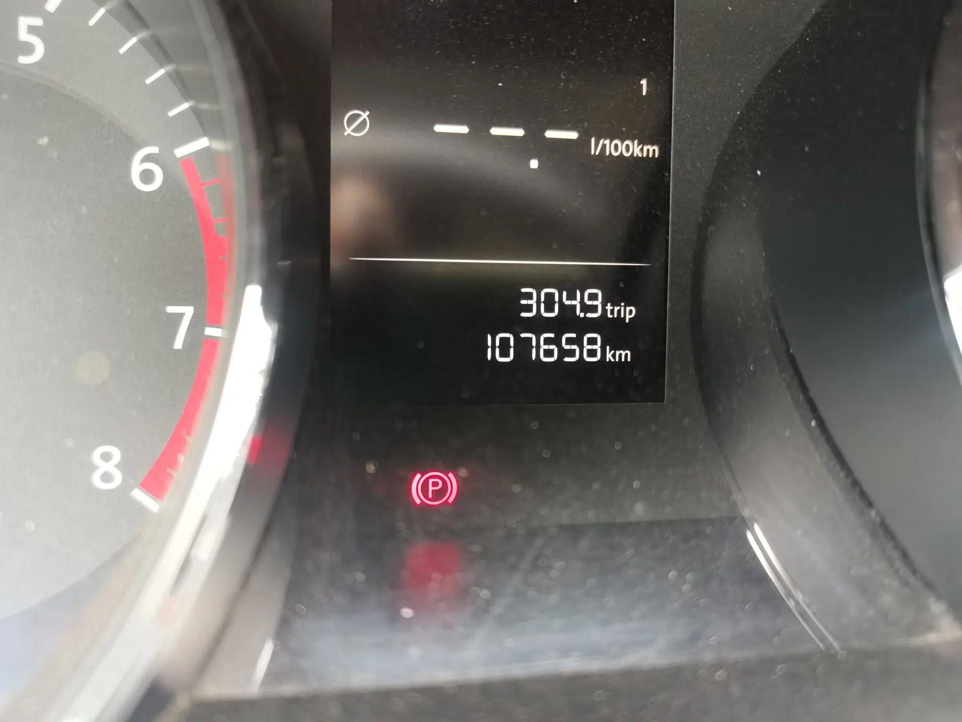 Volkswagen Lamando 2015 230TSI Manual Trend Edition — миниатюра 12