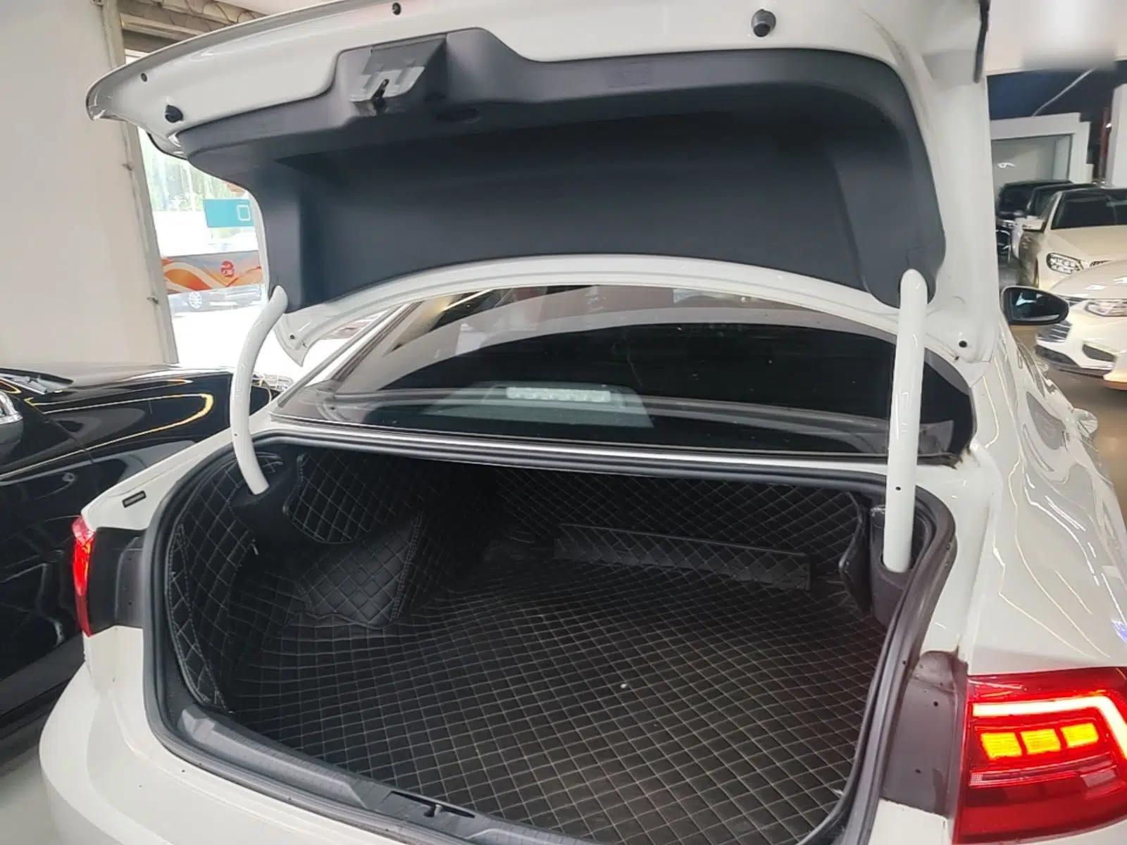 Volkswagen Lamando 2019 280TSI DSG Comfort Edition China VI standard — миниатюра 22