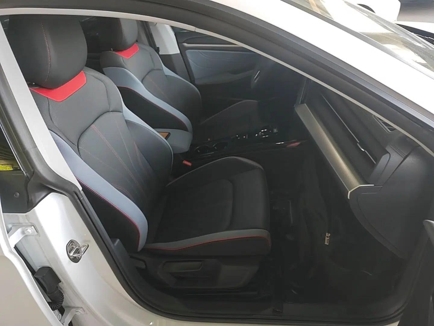 Volkswagen Lamando 2024 Lavida L 280TSI DSG Spicy Edition — миниатюра 19