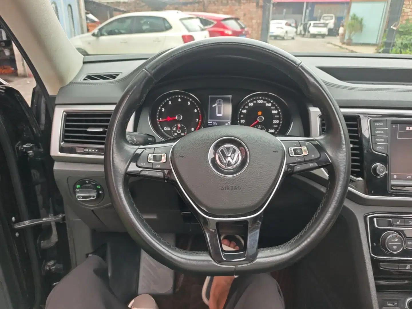 Volkswagen Teramont 2017 380TSI Four-Wheel Drive Luxury Edition — миниатюра 13