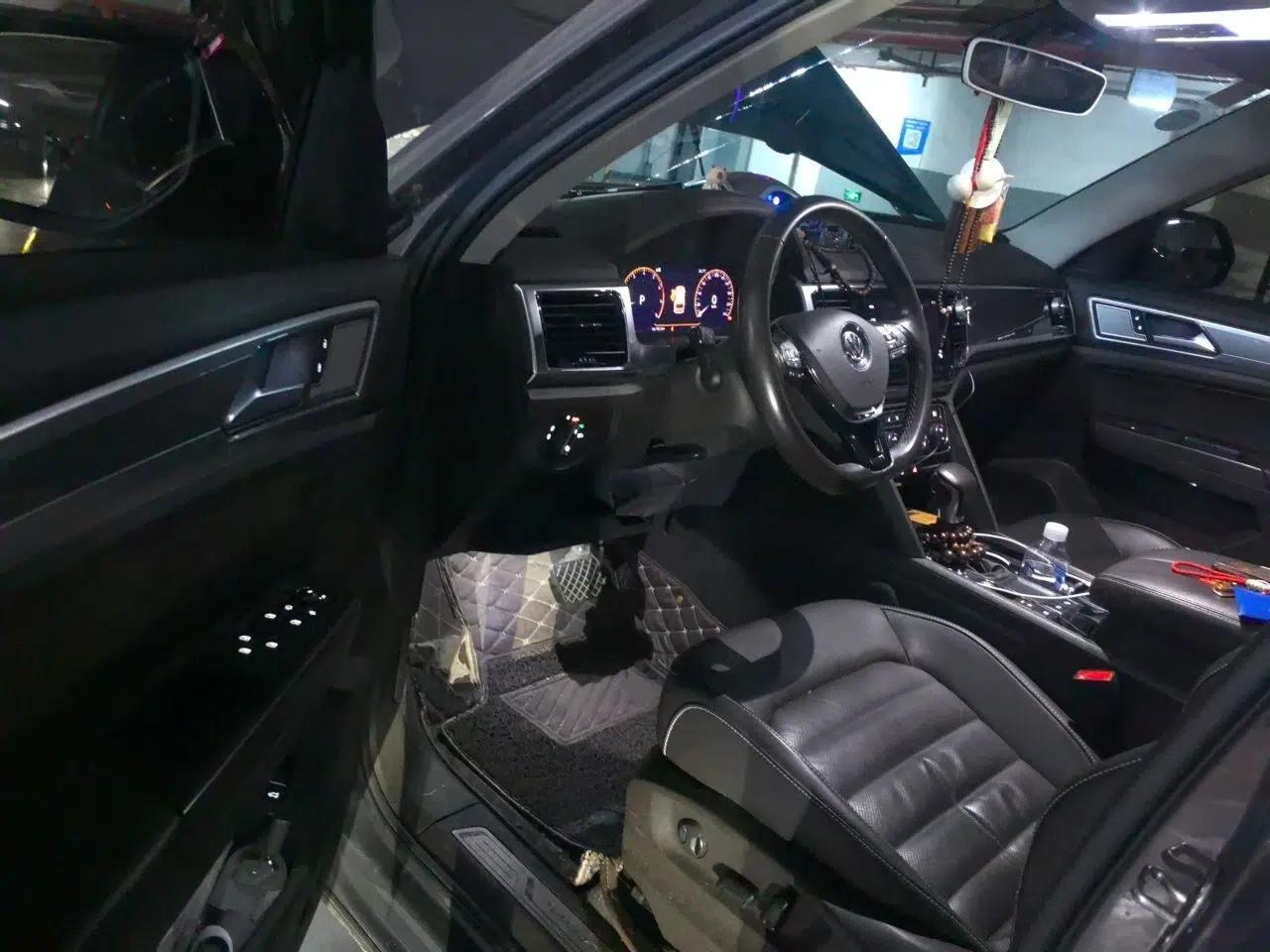 Volkswagen Teramont 2020 330TSI Two-Wheel-Drive Luxury Edition China VI Standard — миниатюра 16