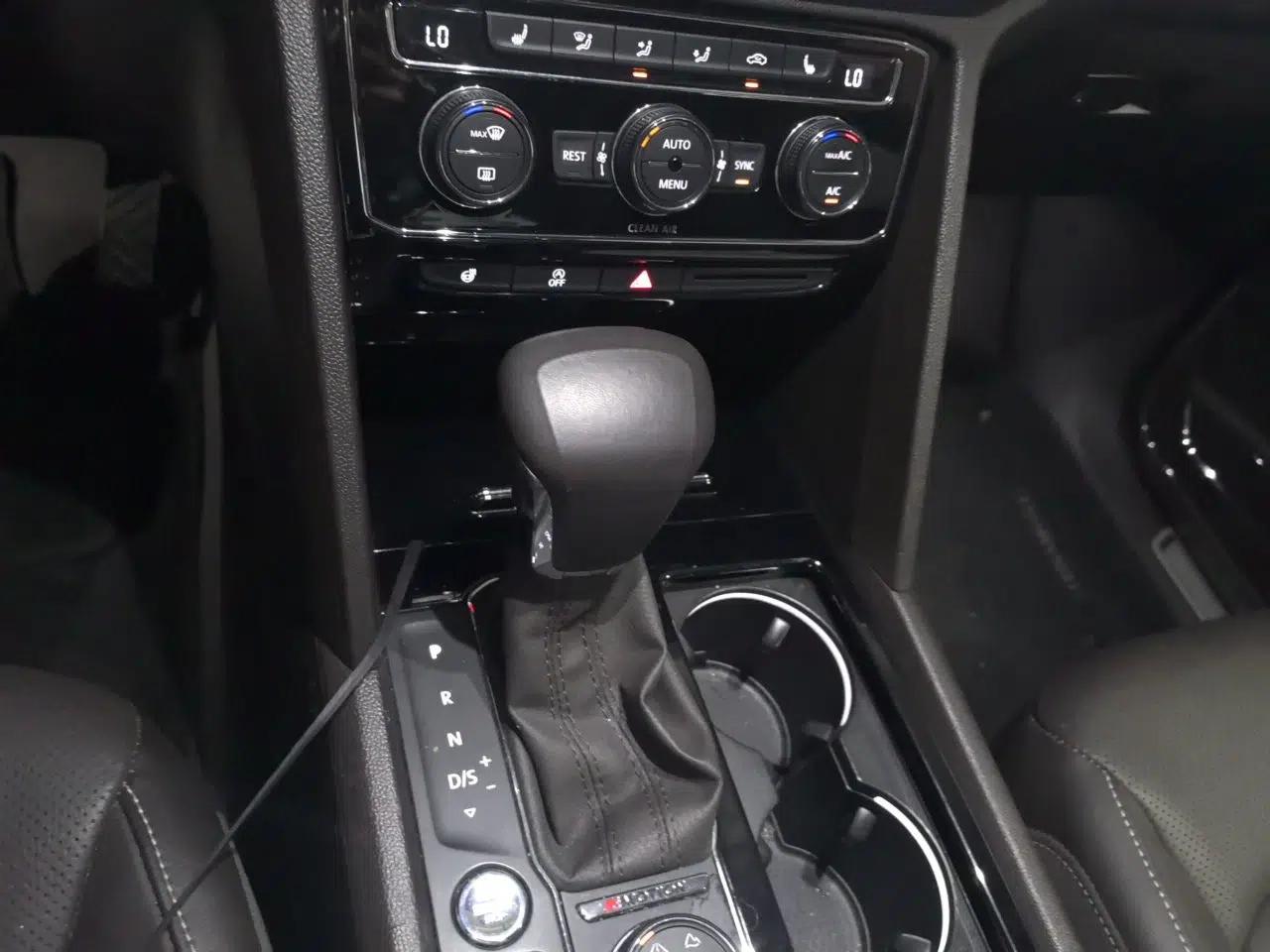 Volkswagen Teramont 2017 380TSI Four-Wheel Drive Flagship Edition — миниатюра 14