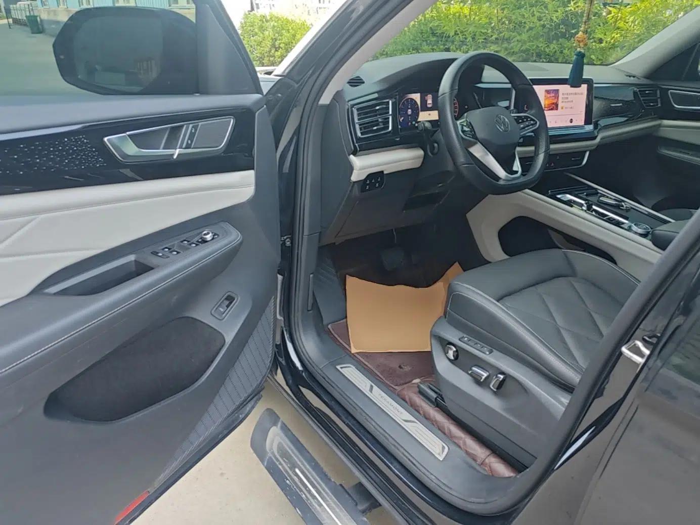 Volkswagen Teramont 2024 380TSI Four-Wheel Drive Prestige Luxury Edition — миниатюра 18