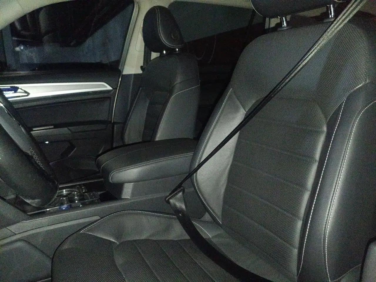 Volkswagen Teramont 2020 530 V6 Four-Wheel Drive Luxury Version China VI Standard — миниатюра 15