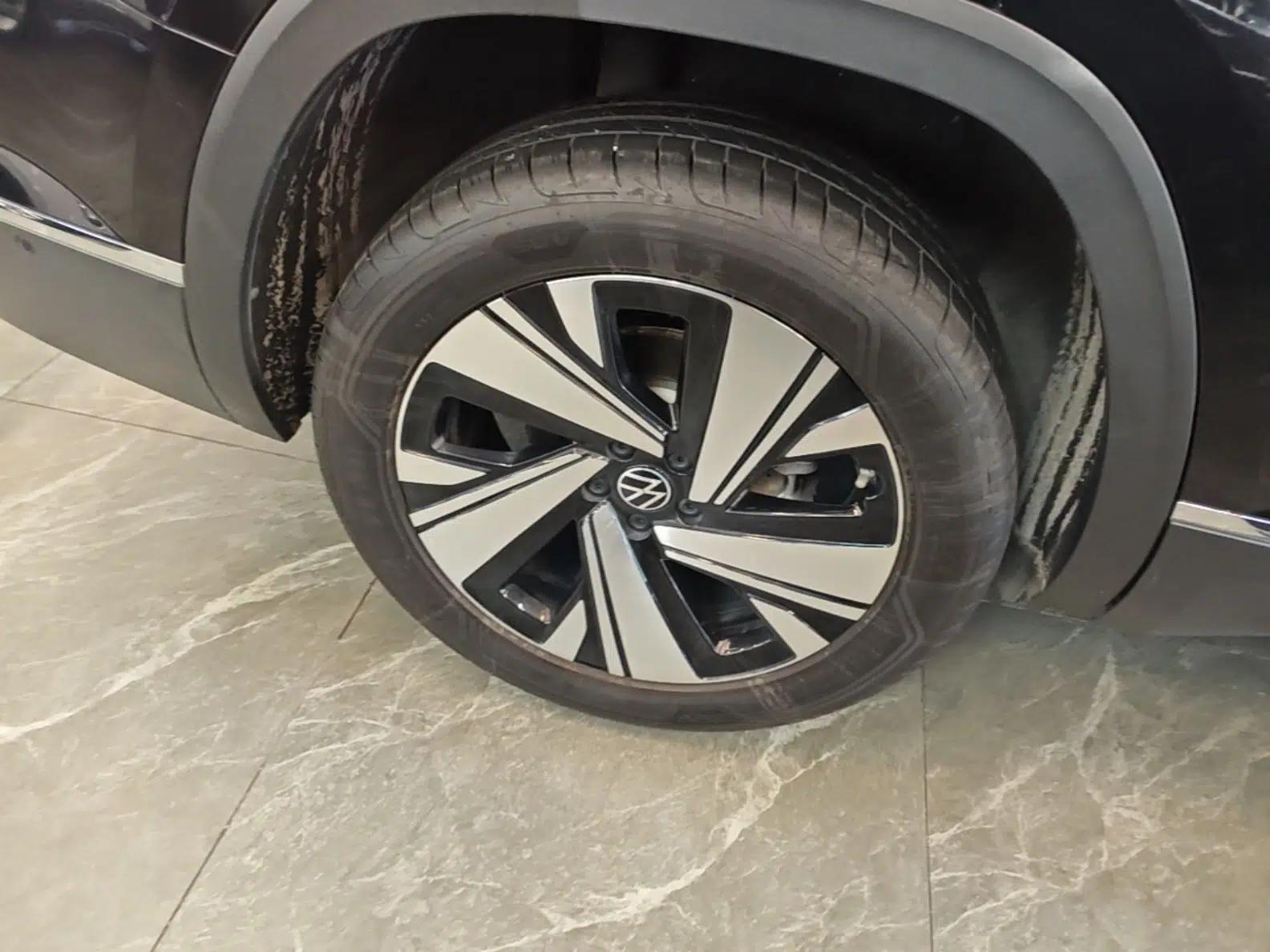 Volkswagen Teramont 2024 380TSI All-Wheel Drive Longyao Edition — миниатюра 11