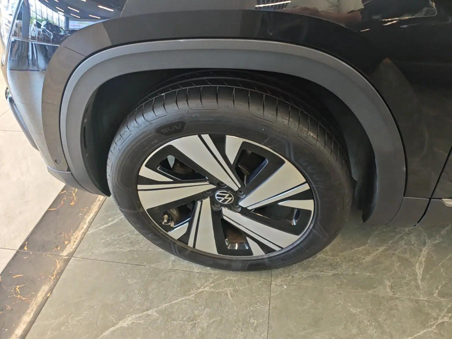Volkswagen Teramont 2024 380TSI All-Wheel Drive Longyao Edition — миниатюра 10