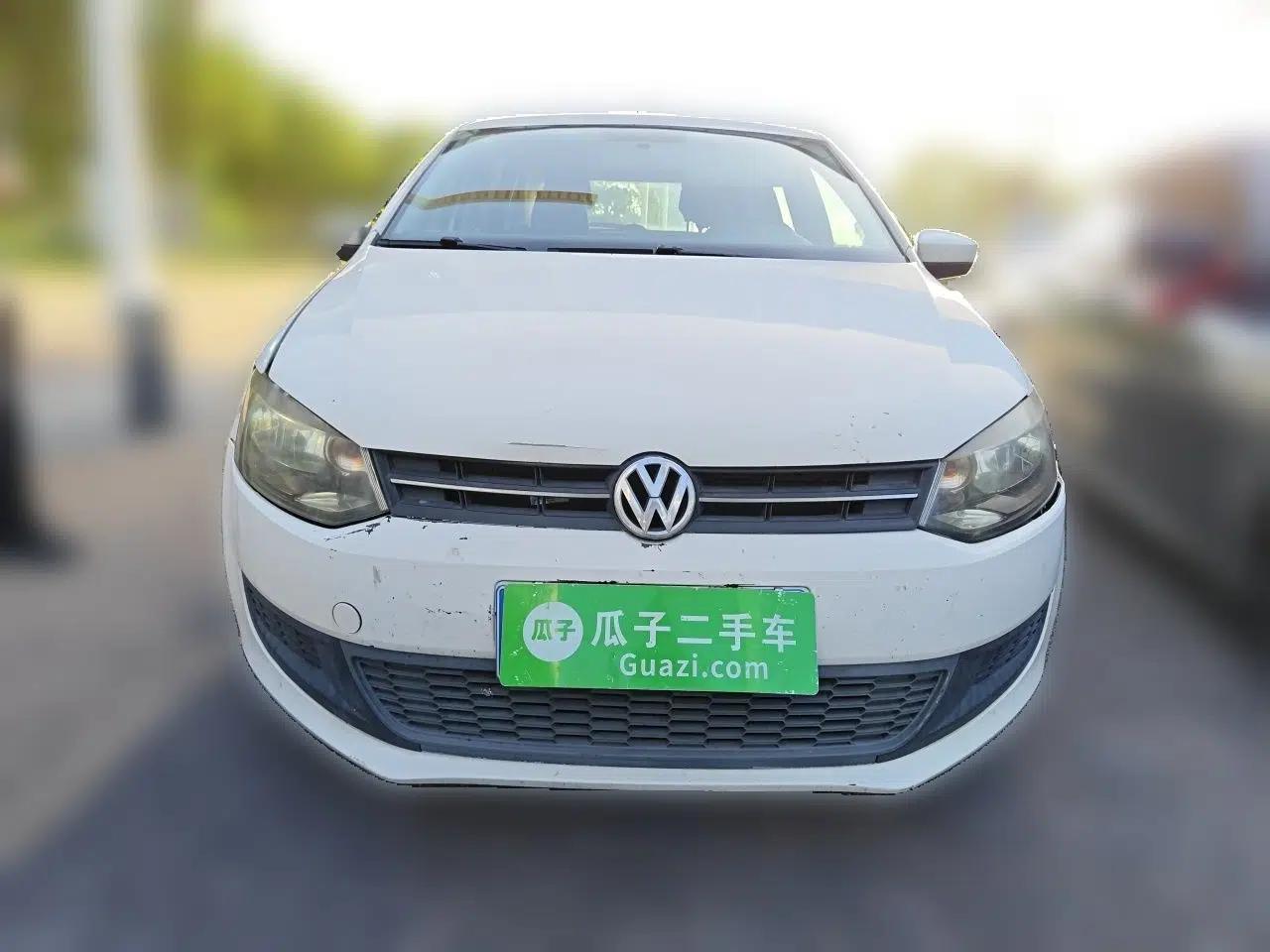 Volkswagen Polo 2011 1.4L Manual ZhiLe Edition — миниатюра 2
