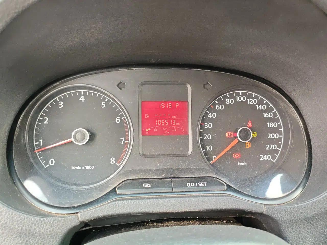 Volkswagen Polo 2011 1.4L Automatic ZhiCool Edition — миниатюра 11