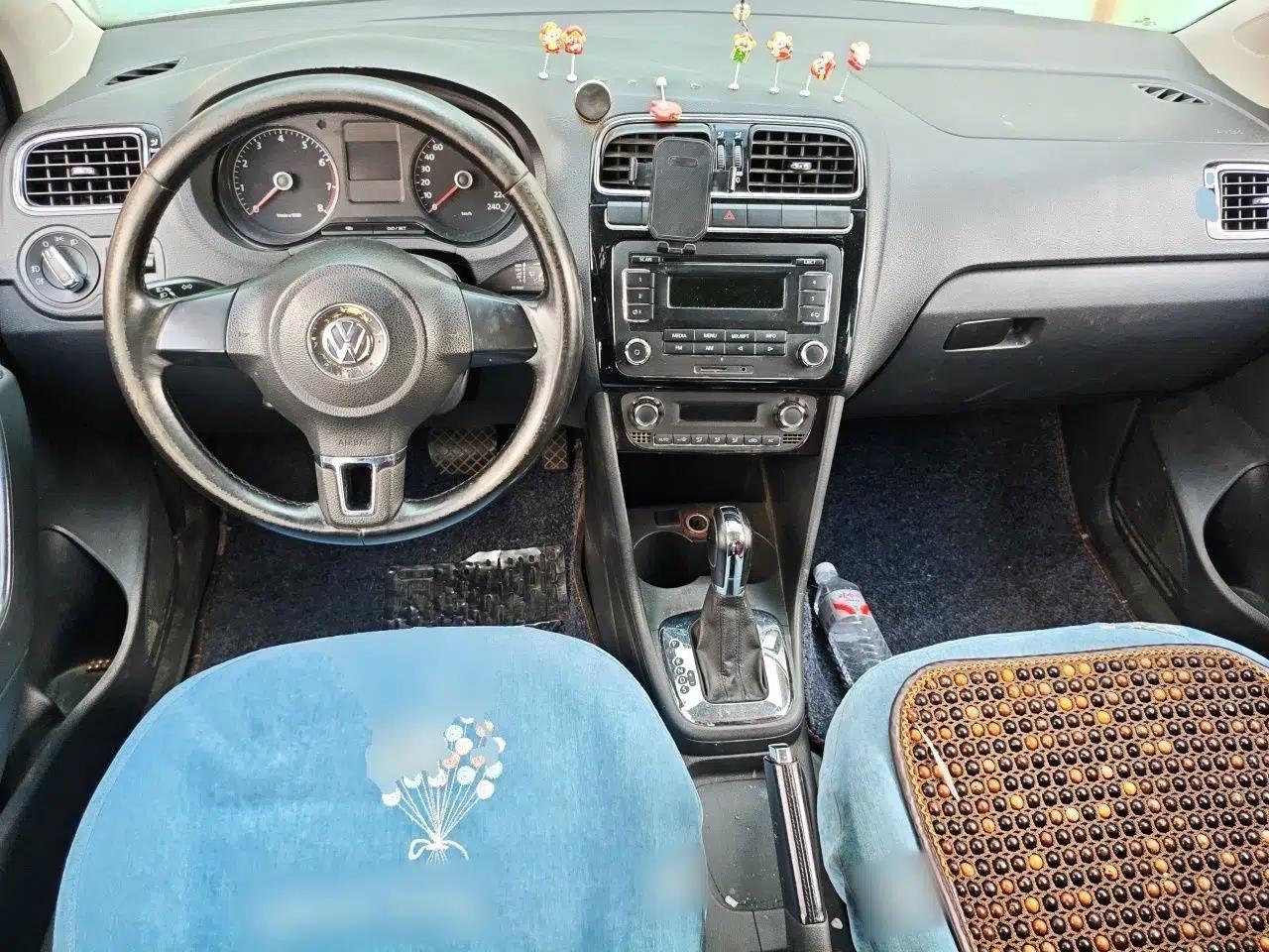 Volkswagen Polo 2011 1.4L Automatic ZhiCool Edition — миниатюра 9