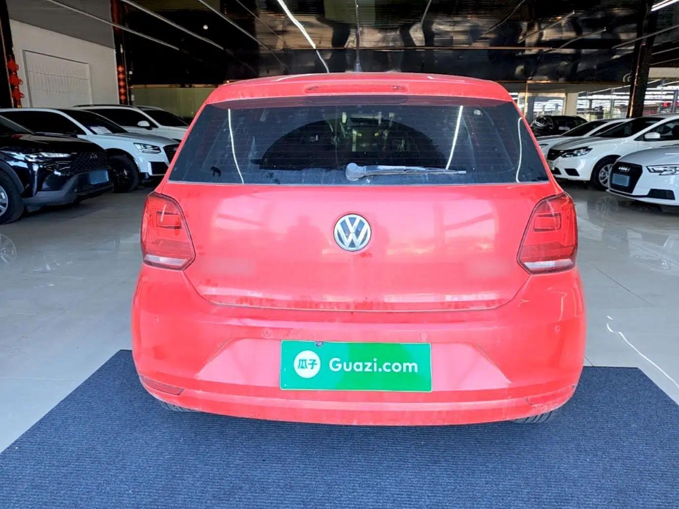 Volkswagen Polo 2016 1.4L Automatic Trendy Model — миниатюра 5