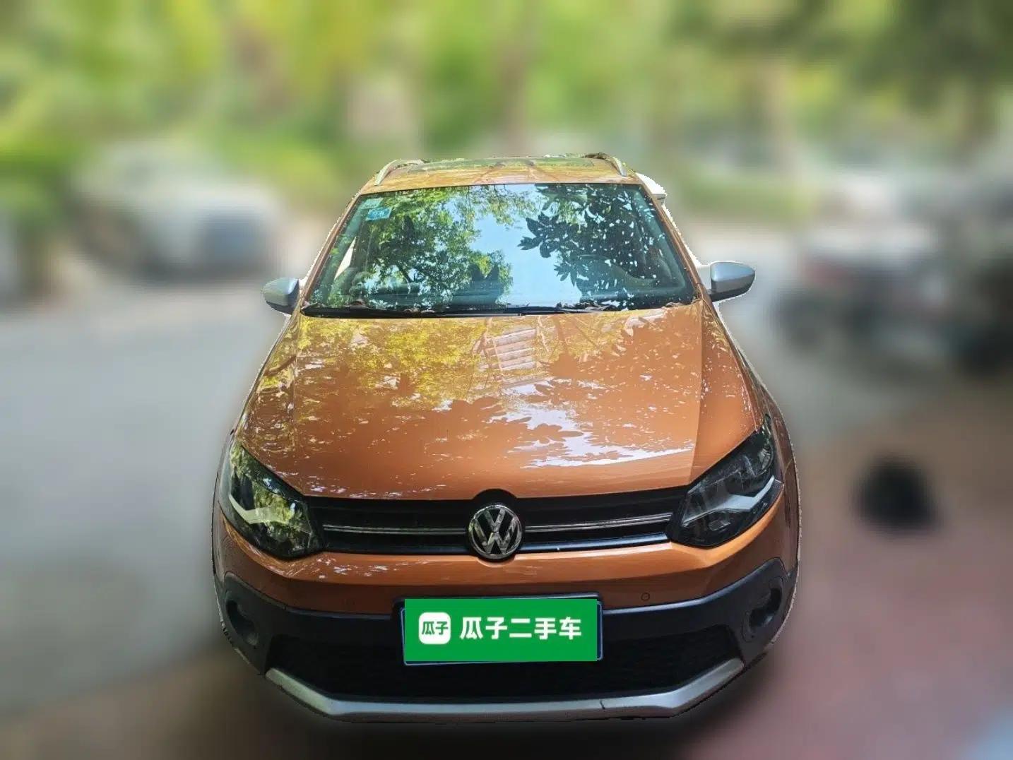 Volkswagen Polo 2014 1.6L Cross Polo Automatic — миниатюра 2