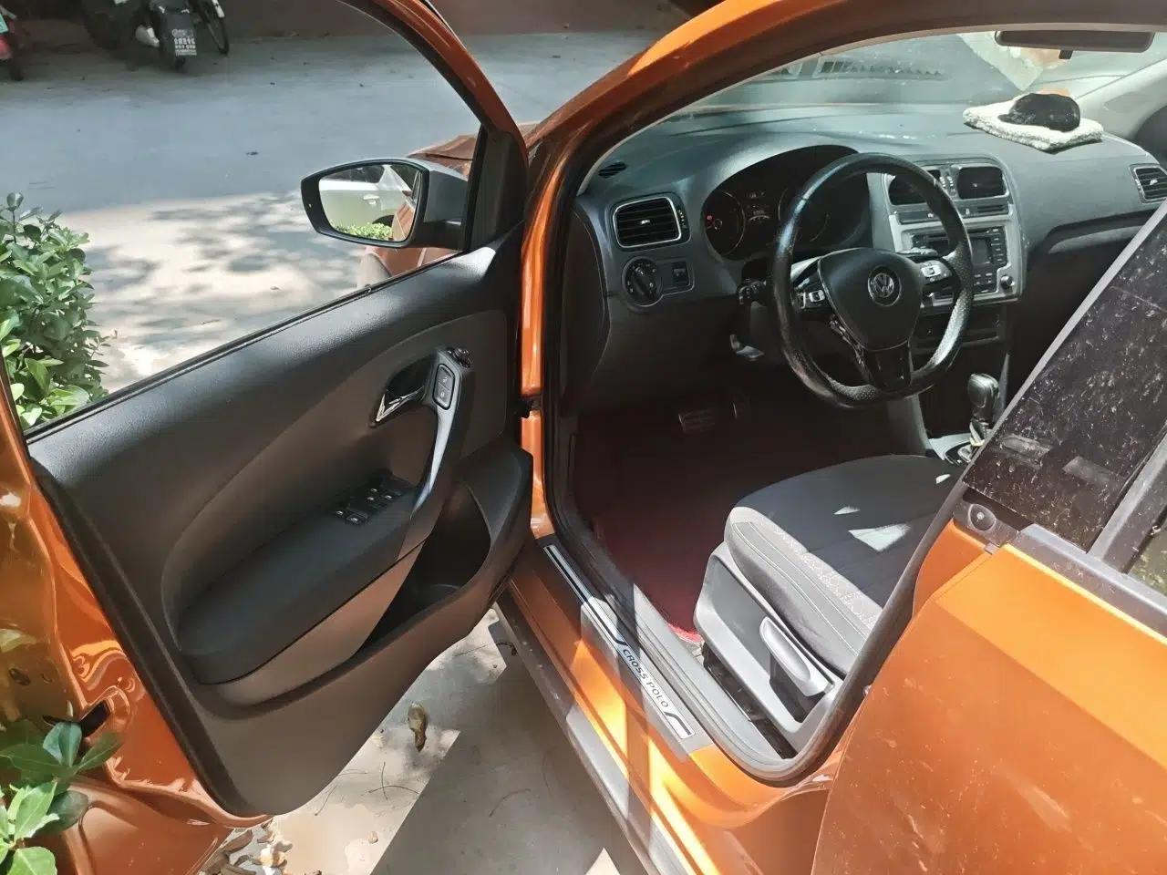 Volkswagen Polo 2014 1.6L Cross Polo Automatic — миниатюра 16