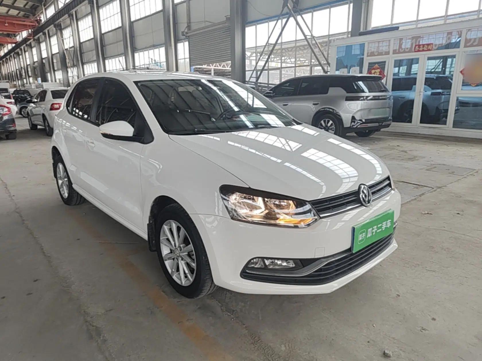 Volkswagen Polo 2016 1.6L Automatic Comfort Model — миниатюра 3