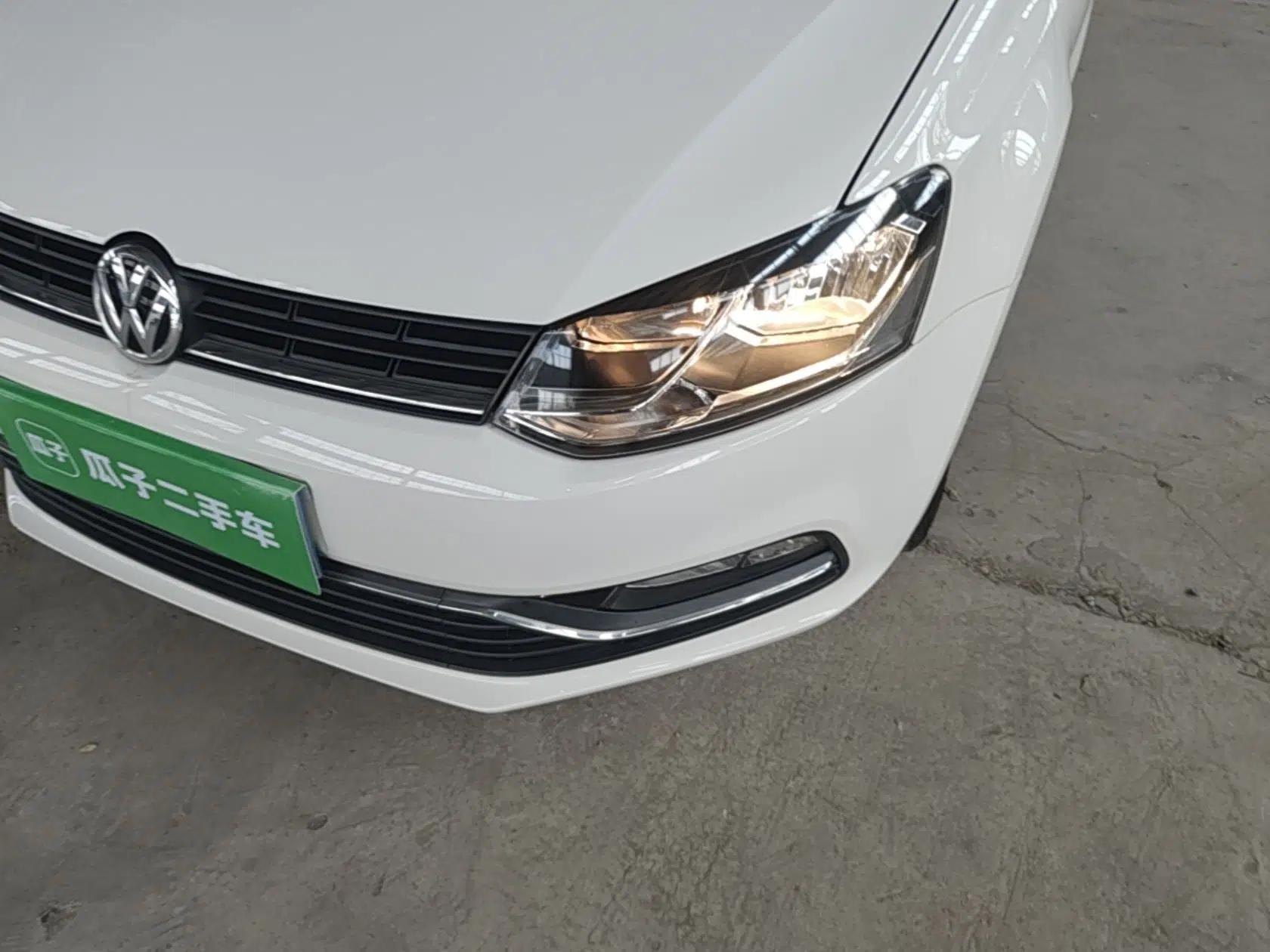 Volkswagen Polo 2016 1.6L Automatic Comfort Model — миниатюра 8